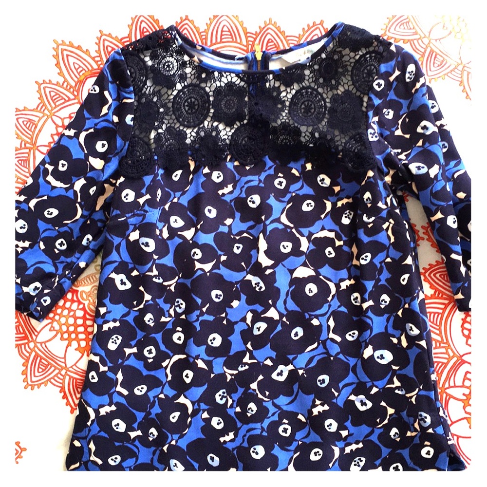 Blue Floral Mid-Sleeve Top